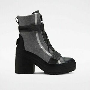 Converse Chuck Taylor All Star GR82 Extra High Top